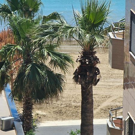 Bral Apartment 5 - Beachfront Durrës Exteriér fotografie